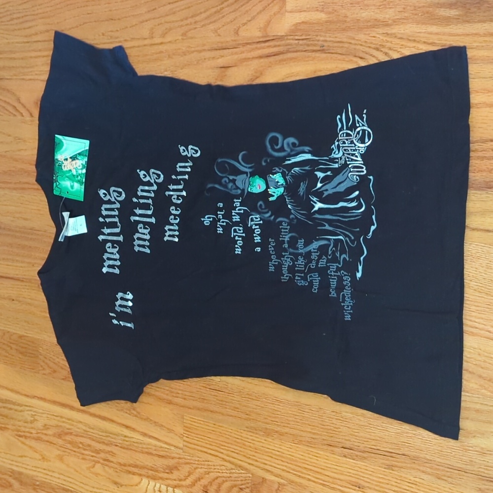 Wizard of Oz T- Shirt Youth XL (Ladies Small)